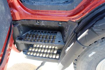 大运轻卡底盘&nbsp;平板运输车驾驶室图片