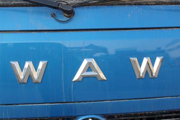 �ɵ��³� D3ϵ�� 116���� 4X2 ƽ�����䳵ͼƬ