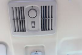 奥驰D系&nbsp;平板运输车驾驶室图片