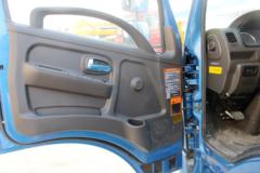 飞碟奥驰 D3系列 116马力 4X2 平板运输车(FD5041TPBW17K5)