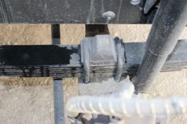 奥驰D系&nbsp;平板运输车底盘图片