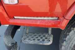 东风商用车 天锦中卡 240马力 4X2 5.4米自卸车(DFH3180B)