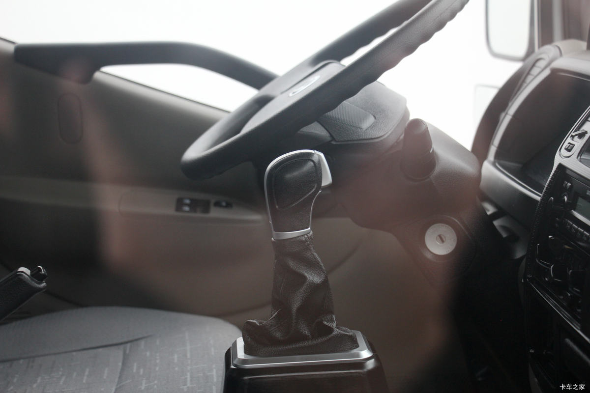 綯  EV350 4.5T 4.13׵Ŵ綯ʽῨ(EQ5040XXYACBEV7)99.8kWh