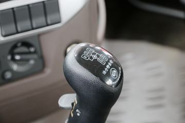 �������� ����T5�ؿ� 270���� 4X2�������䳤ͷǣ����(LZ4180T5AB)ͼƬ