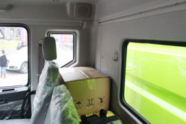 东风多利卡底盘&nbsp;扫路车驾驶室图片