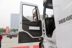 东风柳汽 乘龙T7重卡 550马力 6X4长头牵引车(LZ4251T7DB) 东风柳汽 乘龙T7重卡 550马力 6X4长头牵引车(LZ4251T7DB)