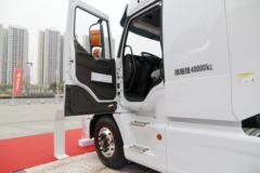 东风柳汽 乘龙T7重卡 550马力 6X4长头牵引车(LZ4251T7DB) 东风柳汽 乘龙T7重卡 550马力 6X4长头牵引车(LZ4251T7DB)