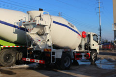 跃进 开拓X300 115马力 4X2 1.9方混凝土搅拌运输车(SH5102GJB1)