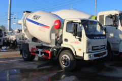 跃进 开拓X300 115马力 4X2 1.9方混凝土搅拌运输车(SH5102GJB1)