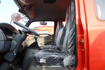 福瑞卡F7&nbsp;平板运输车驾驶室图片