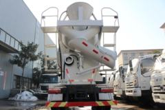 东风特商 140马力 4X2 3.3方混凝土搅拌车(EQ5165GJBFV1)