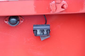 �������� ����H5�п� 220���� 4X2 6.8�ײ�դʽ�ػ���(�߶�˫��)(LZ5182CCYM3AB)ͼƬ