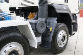 乘龙H5&nbsp;混凝土搅拌车底盘                                                图片