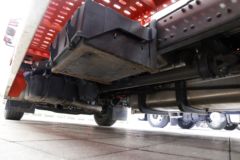 东风柳汽 乘龙H5重卡 330马力 4X2 中置轴轿运车底盘(LZ5181XXYH5ABT)