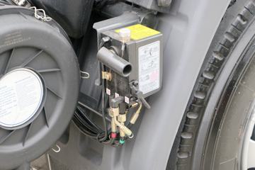 �������� ����H5�п� 220���� 4X2 9.6����ʽ�ػ���ͼƬ
