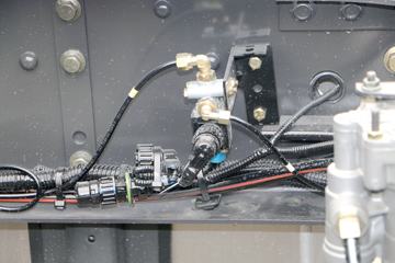 �������� ����H7�ؿ� 460���� 4X2ǣ����(LZ4181H7AB)ͼƬ