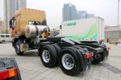 东风柳汽 乘龙H5重卡 380马力 6X4 LNG牵引车(LZ4250M5DB)