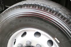 东风柳汽 乘龙H5重卡 380马力 6X4 LNG牵引车(LZ4250M5DB)