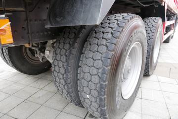 �������� ����H7 350���� 8X4 7.6����ж��ͼƬ