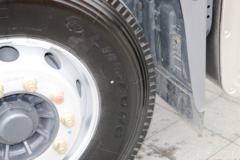 东风柳汽 乘龙H7重卡 430马力 6X4 LNG牵引车(LZ4250H7DL)