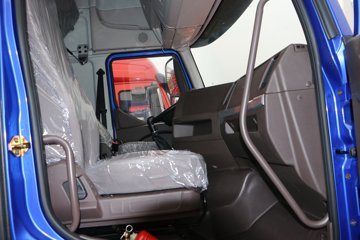 �������� ����H5�п� 220���� 4X2 9.6����ʽ�ػ���ͼƬ