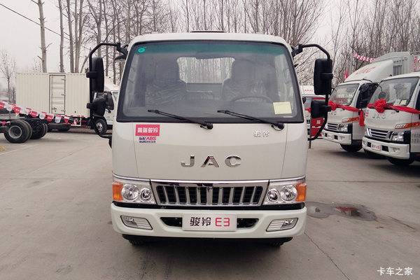 江淮 骏铃E3 95马力 3.7米单排仓栅式轻卡(HFC5040CCYP93K1B4V-S)