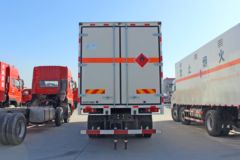 东风商用车 天锦 245马力 6X2 8.6米易燃气体厢式运输车(DFH5250XRQBXV)
