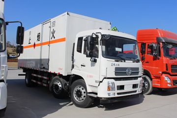 东风天锦&nbsp;爆破器材运输车外观图片