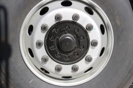 东风天锦&nbsp;爆破器材运输车底盘图片