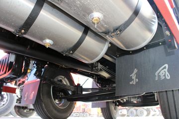 �������ó� ��� 245���� 6X2 8.6����ȼ������ʽ���䳵(DFH5250XRQBXV)ͼƬ