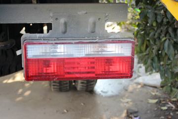 �ɵ� �³�X3 156���� 4X2 �泵��(FD1121P63K5)ͼƬ