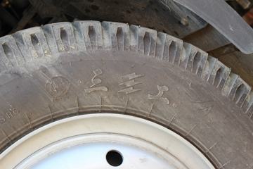 �ɵ� �³�X3 156���� 4X2 �泵��(FD1121P63K5)ͼƬ