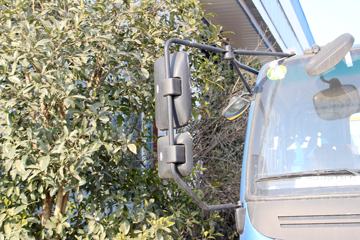 �ɵ� �³�X3 156���� 4X2 �泵��(FD1121P63K5)ͼƬ