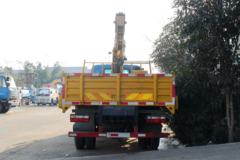 飞碟 奥驰X3 156马力 4X2 随车吊(FD1121P63K5)