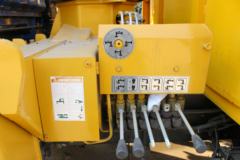 飞碟 奥驰X3 156马力 4X2 随车吊(FD1121P63K5)