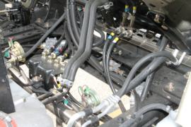 绿卡系列&nbsp;载货车底盘                                                图片