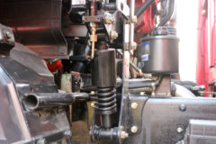 唐骏欧铃 T7系列 156马力 5.33米排半栏板载货车(ZB1100UPF5V)