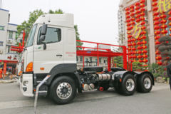 广汽日野 700系列重卡 450马力 6X4危险品牵引车(后气囊悬挂)(YC4250SS1EL5W)