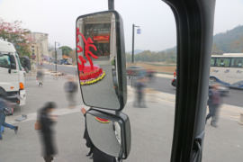 广汽日野700&nbsp;牵引车驾驶室                                               图片