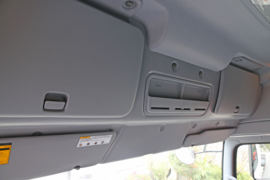 广汽日野700&nbsp;牵引车驾驶室                                               图片