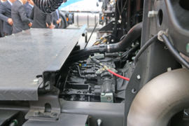 广汽日野700&nbsp;牵引车底盘                                                图片