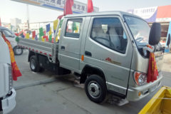 唐骏欧铃 小宝马 1.5L 108马力 汽油/CNG 3.02米双排栏板微卡(ZB1035BSD0V)