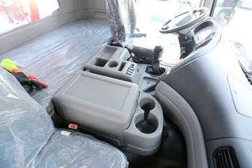 ó ؿ Ӯ 350 8X4 9.6ػ(DFH1310A1)ͼƬ