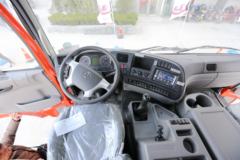 东风商用车 天龙重卡 轻赢版 350马力 8X4 9.6米栏板载货车(DFH1310A1)