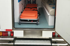 庆铃 五十铃TF 2.6L汽油 121马力 四驱 双排救护车皮卡 庆铃 五十铃TF 2.6L汽油 121马力 四驱 双排救护车皮卡