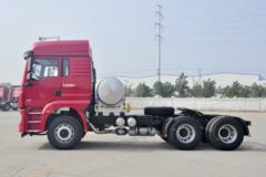 陕汽重卡 德龙新M3000 轻量化版 430马力 6X4 LNG牵引车(SX4258GR384TL)