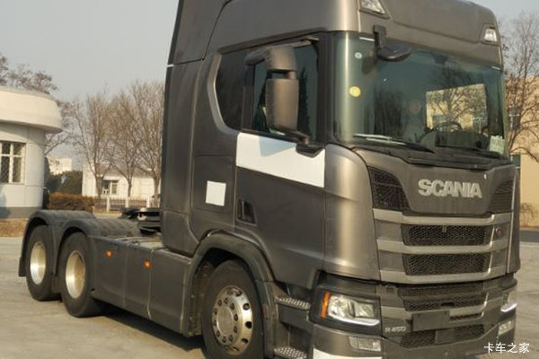 斯堪尼亚 新R系列重卡 450马力 6X2牵引车(国六)(型号R450)