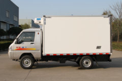 凯马 锐菱 1.1L 61马力 汽油 2.8米单排冷藏车(KMC5030XLCQ27D5)