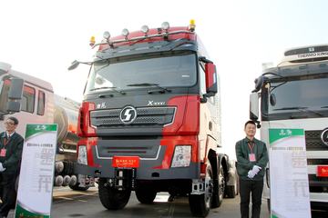 陕汽康明斯 德龙X3000 600马力 8X8 大件牵引车(SX4500)