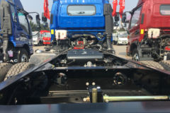 江淮 骏铃V6 154马力 4.18米单排栏板轻卡底盘(HFC1043P91K2C2V)